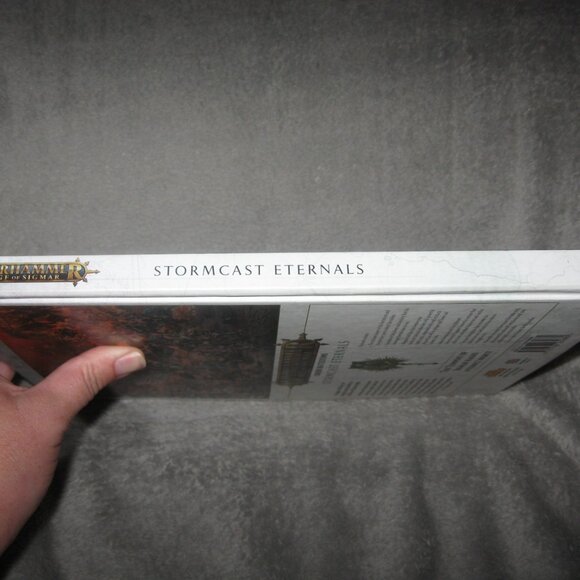 Warhammer Hardcover Book 40,000 40K Stormcast Eternals Order Battletome 2409A7 - Picture 4 of 10